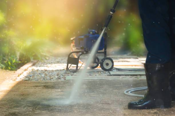 Why Choose Our Pressure Washing Services in Illinois